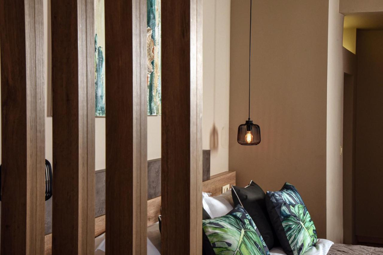 Wisdom Residence Luxury Apartments At Plaka Aten Exteriör bild