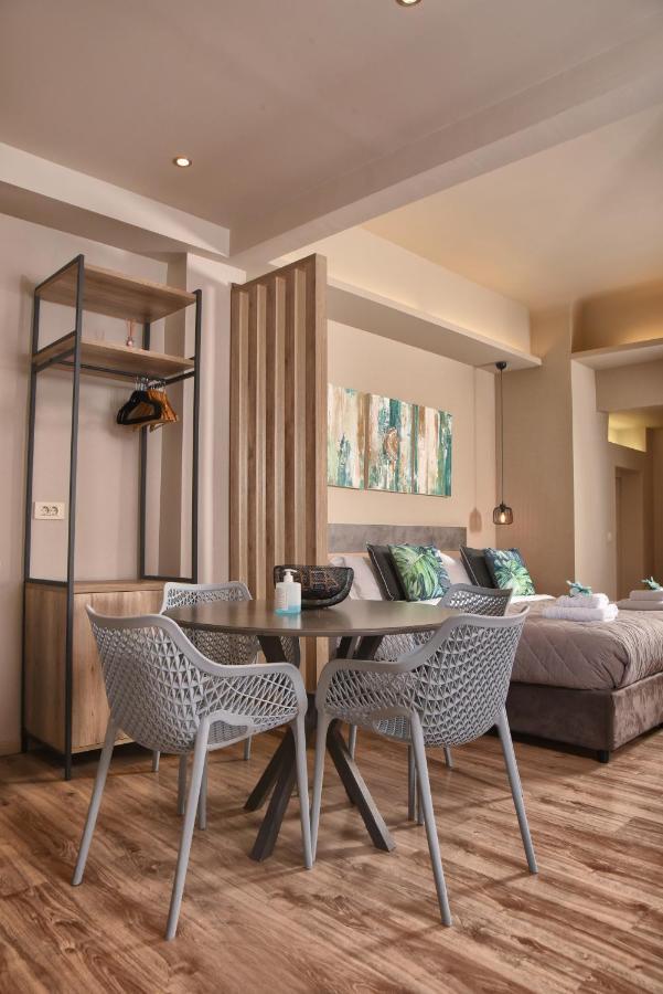 Wisdom Residence Luxury Apartments At Plaka Aten Exteriör bild