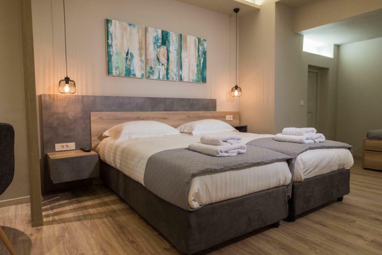 Wisdom Residence Luxury Apartments At Plaka Aten Exteriör bild