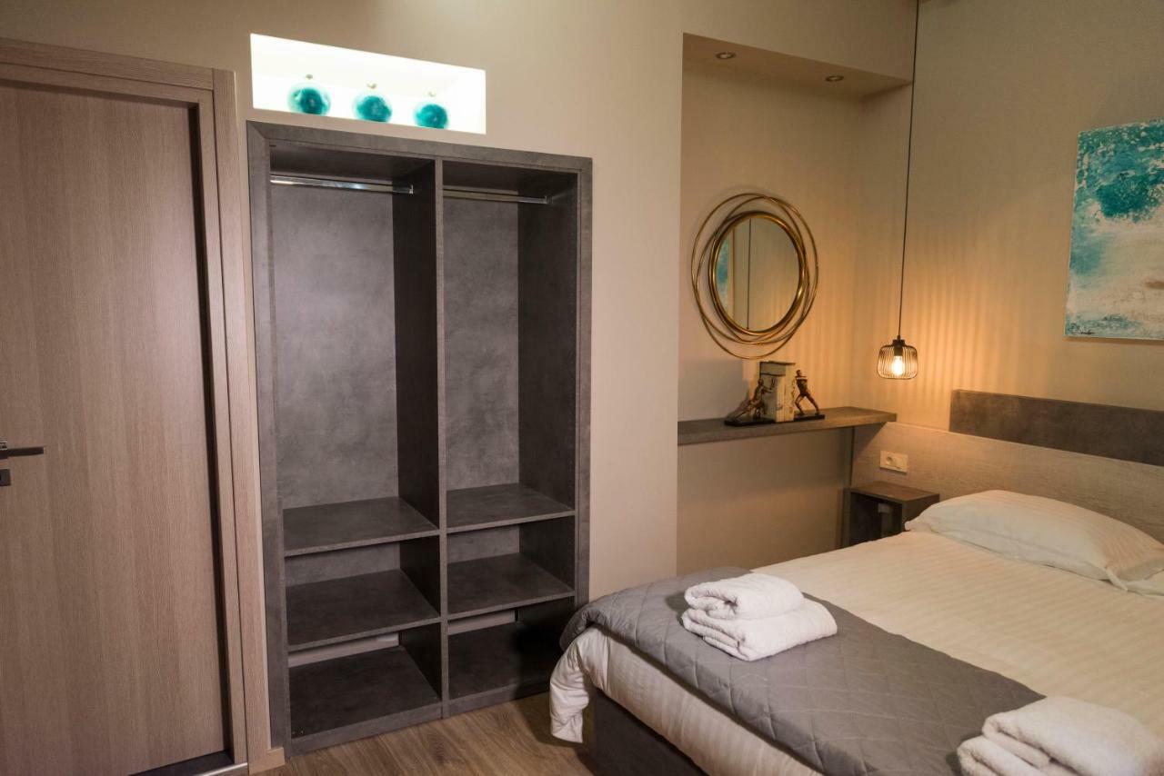 Wisdom Residence Luxury Apartments At Plaka Aten Exteriör bild
