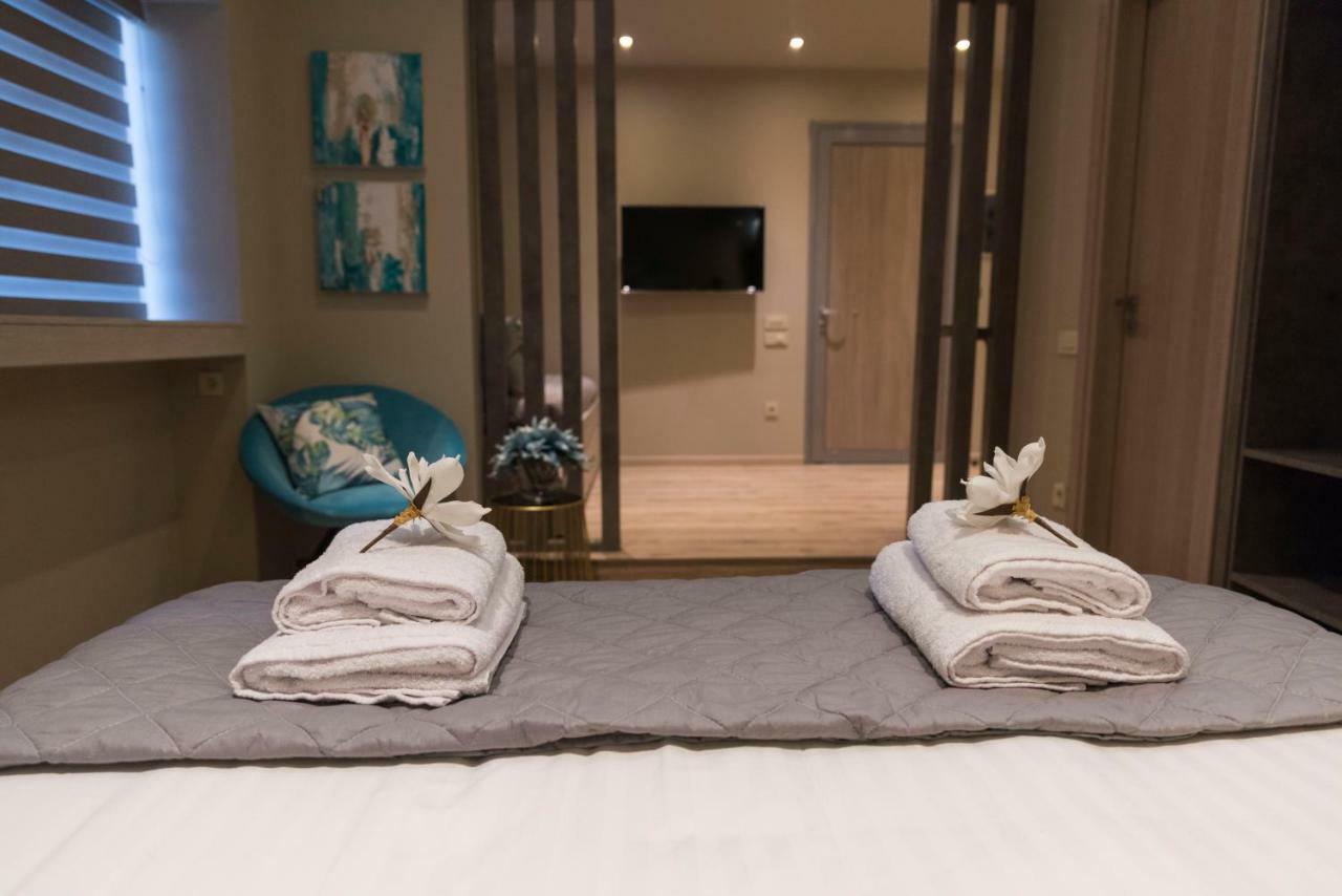 Wisdom Residence Luxury Apartments At Plaka Aten Exteriör bild